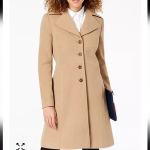 Tommy Hilfiger Classic Tan Trench Coat
